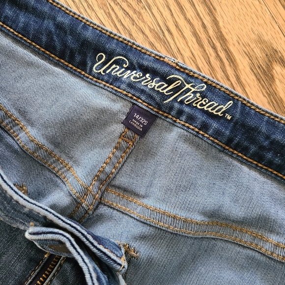 Universal Thread Jeans Medium Wash Mid Rise Skinny 14/32S - Picture 12 of 16